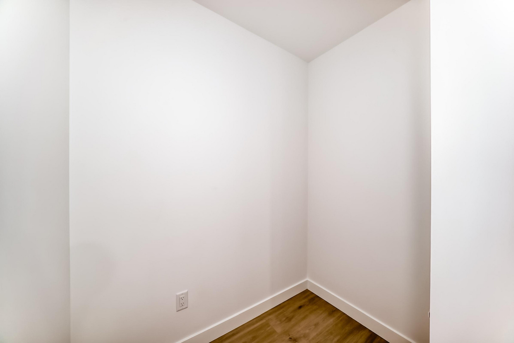 606- 8375 Broadcast Avenue SW - Photo 44