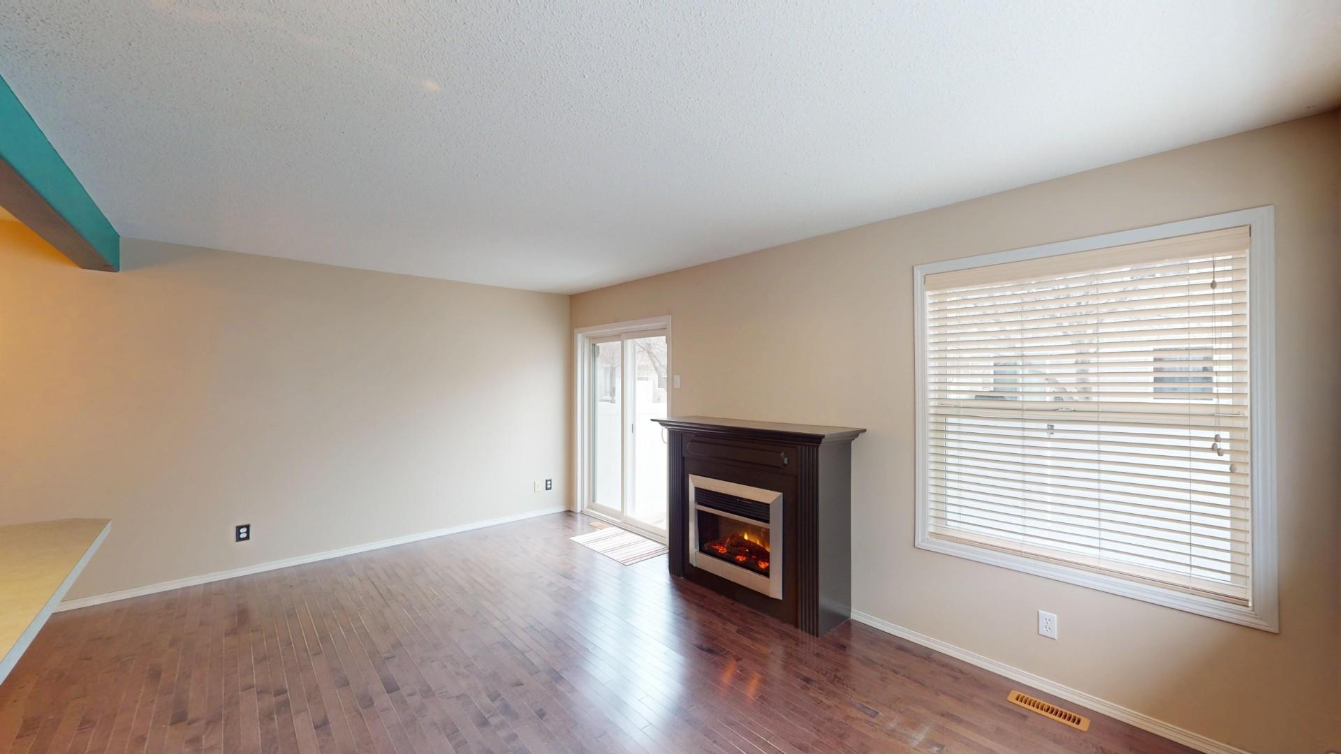 78-230 Edwards Drive SW - Photo 2