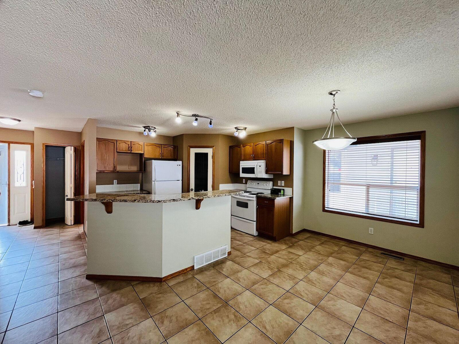 937 Arbour Lake Road NW
