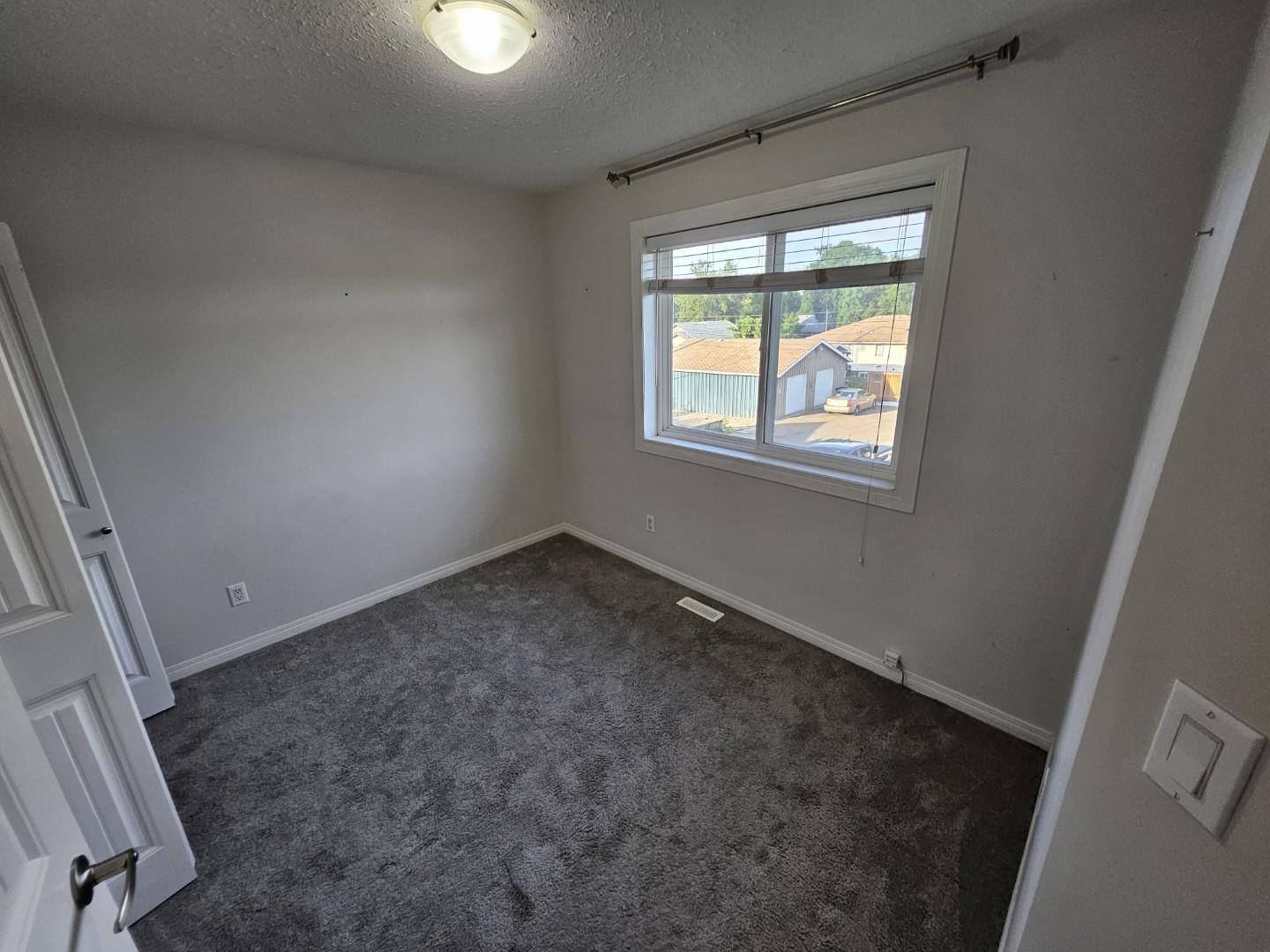 2-11813 43 Street NW - Photo 5