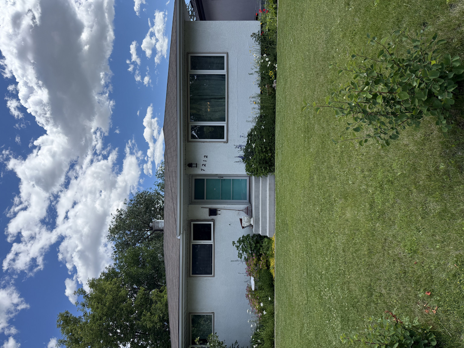 7212 5 Street Southwest