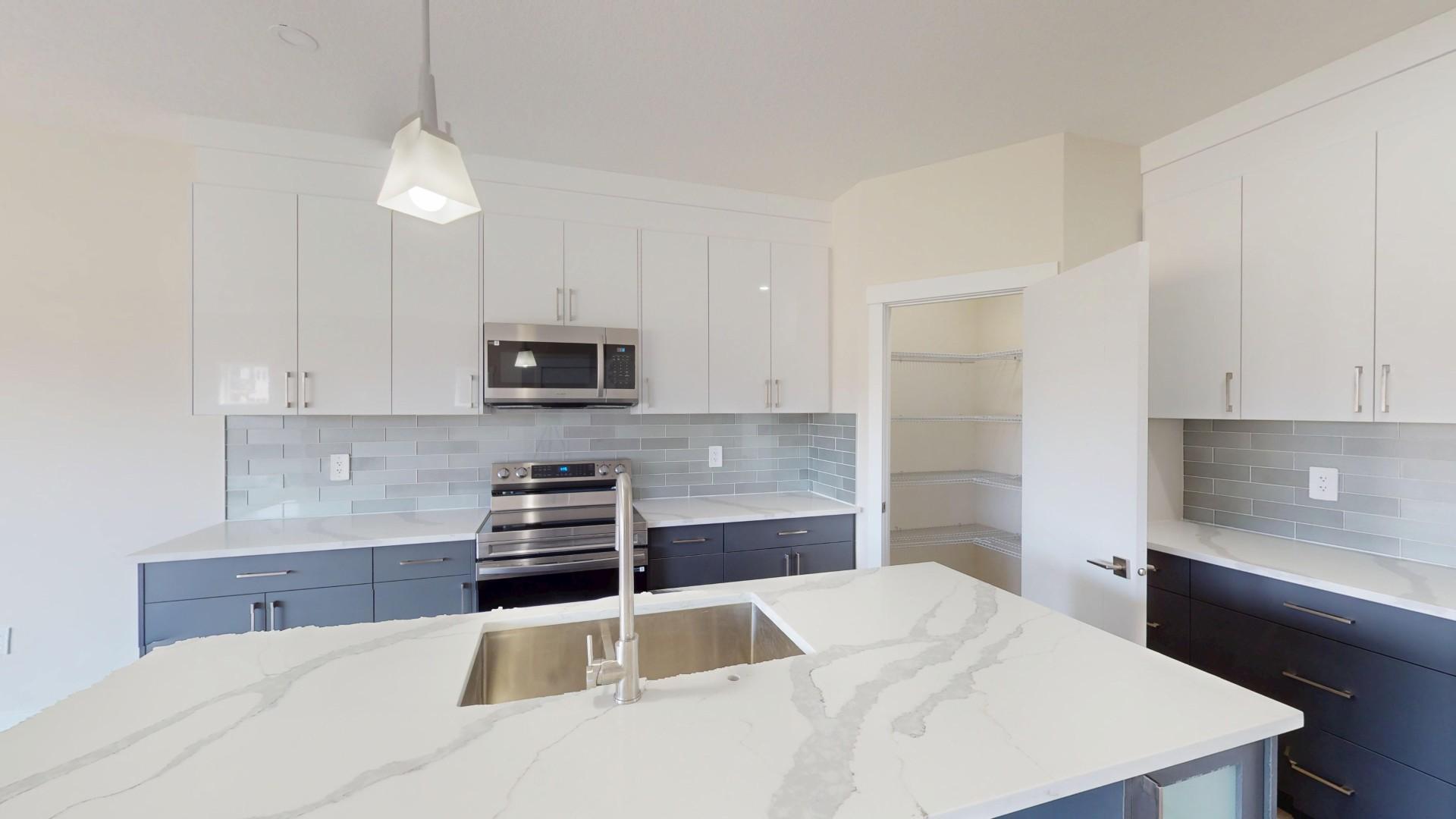 1227 Westmount Dr - Photo 2
