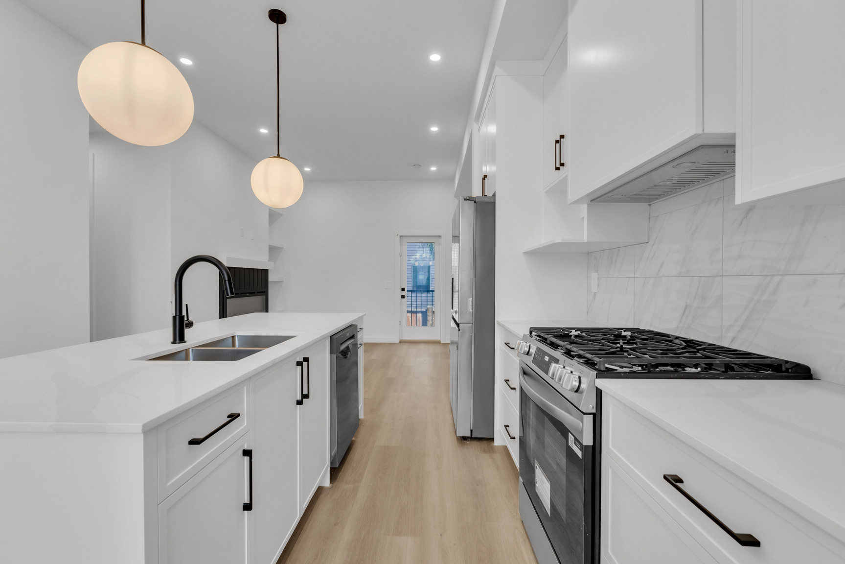 2702 25 Avenue Southwest - Photo 5
