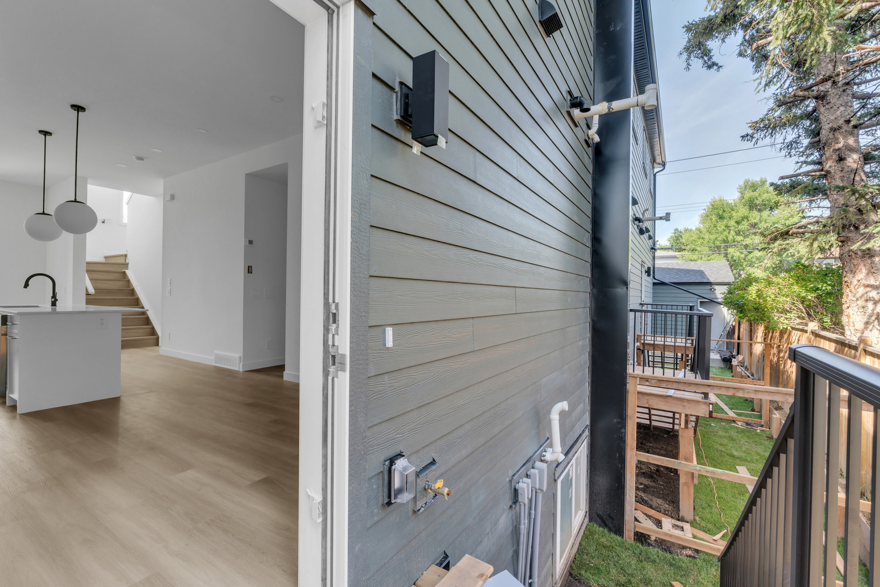 2702 25 Avenue Southwest - Photo 10