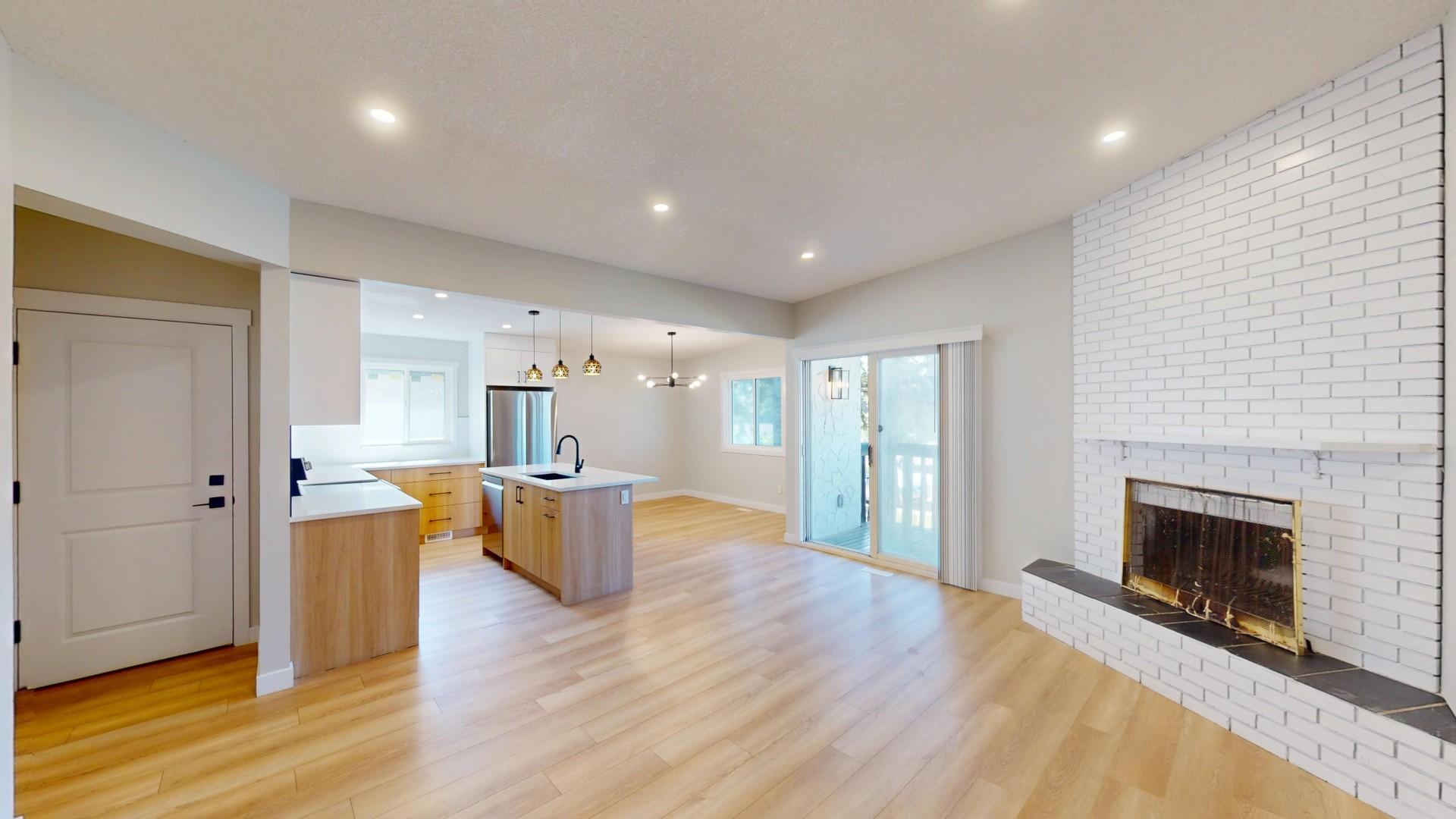 12 Silver Springs Dr Nw - Upper - Photo 3