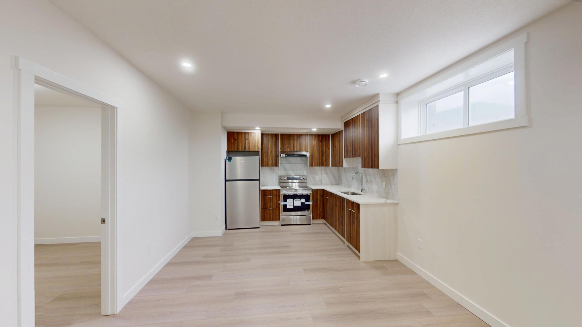 Lower A - 215 Corner Glen Garden NE - Photo 2