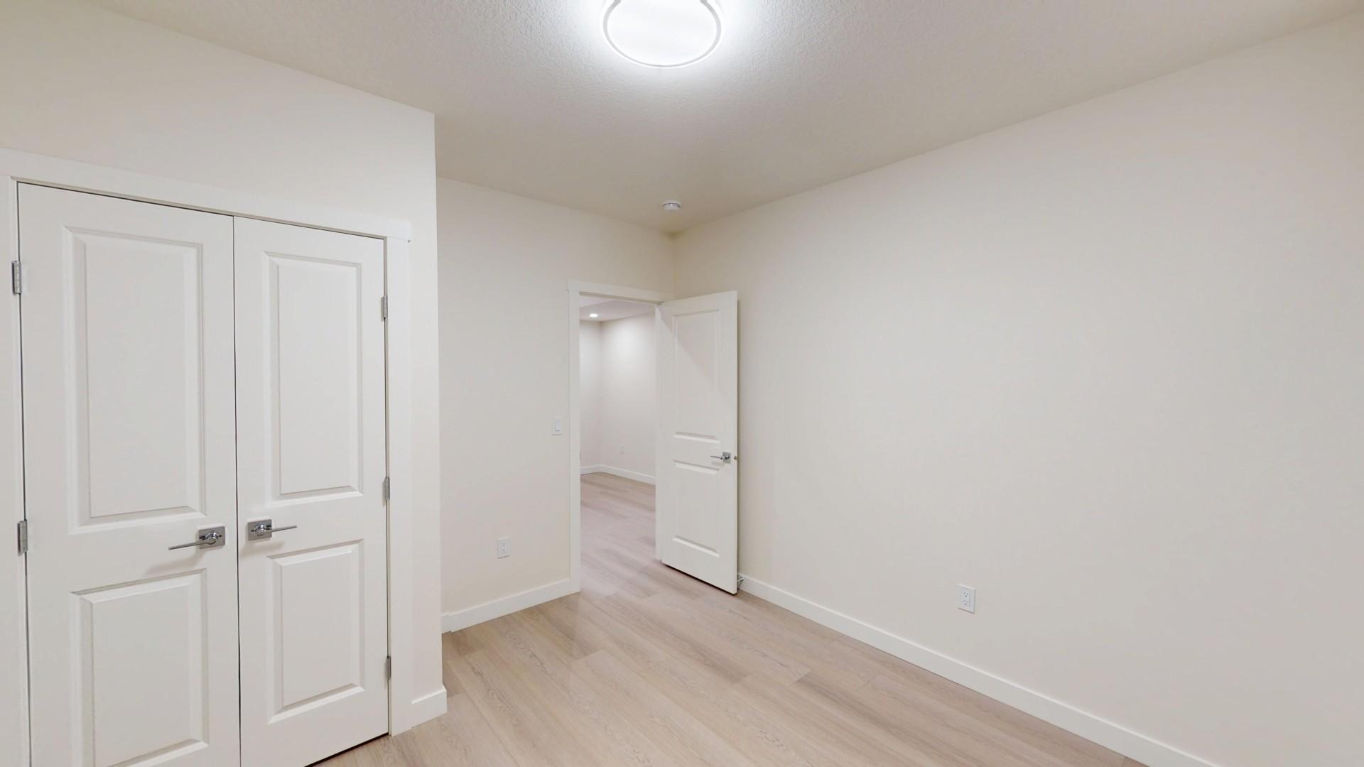 Lower A - 215 Corner Glen Garden NE - Photo 16