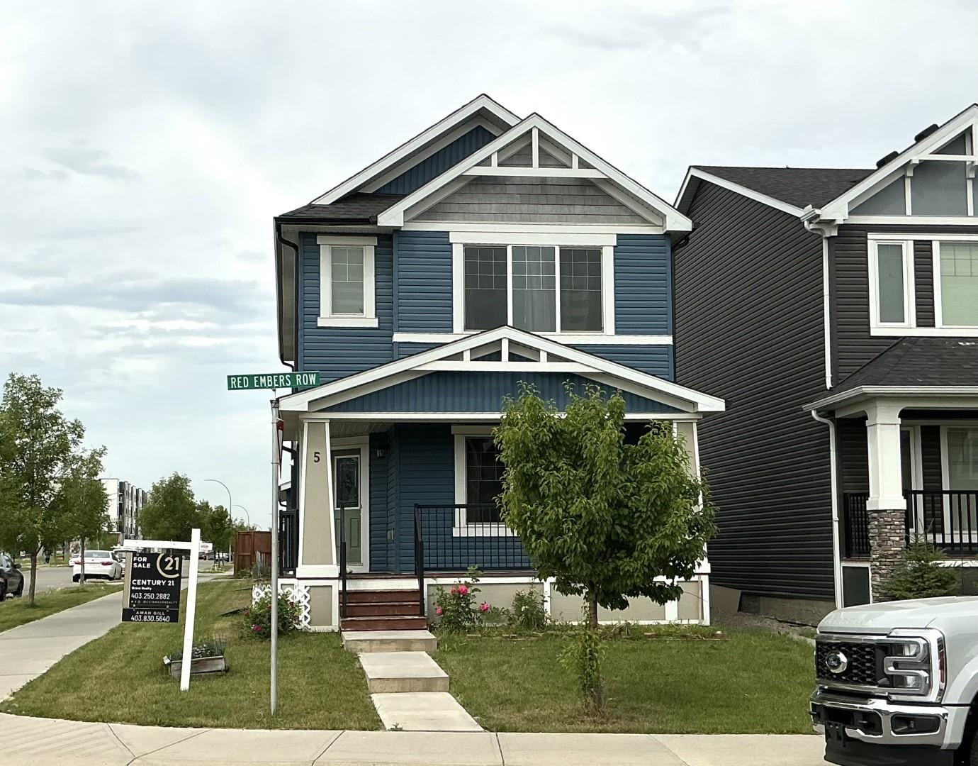 5 Red Embers Row NE