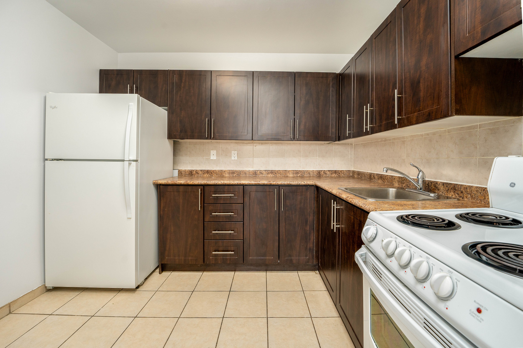 2 Secord - Photo 32