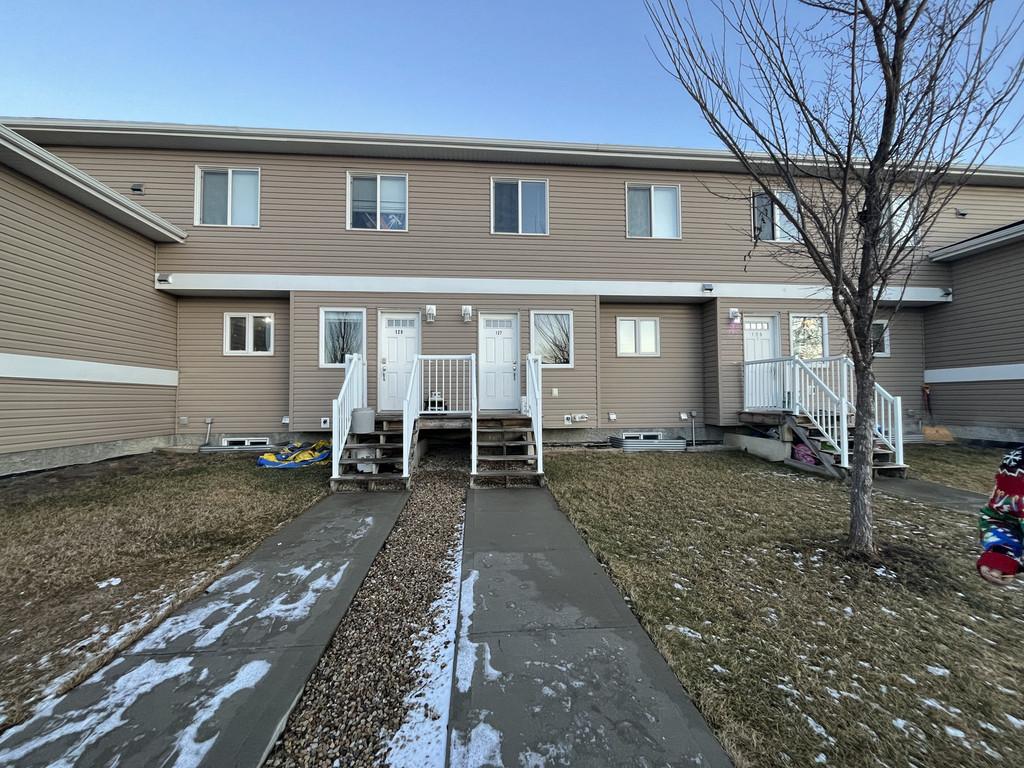 127 Cobblestone Court