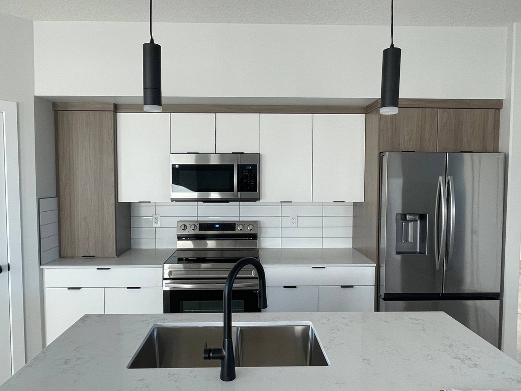 10309 128 Avenue - Upper Duplex