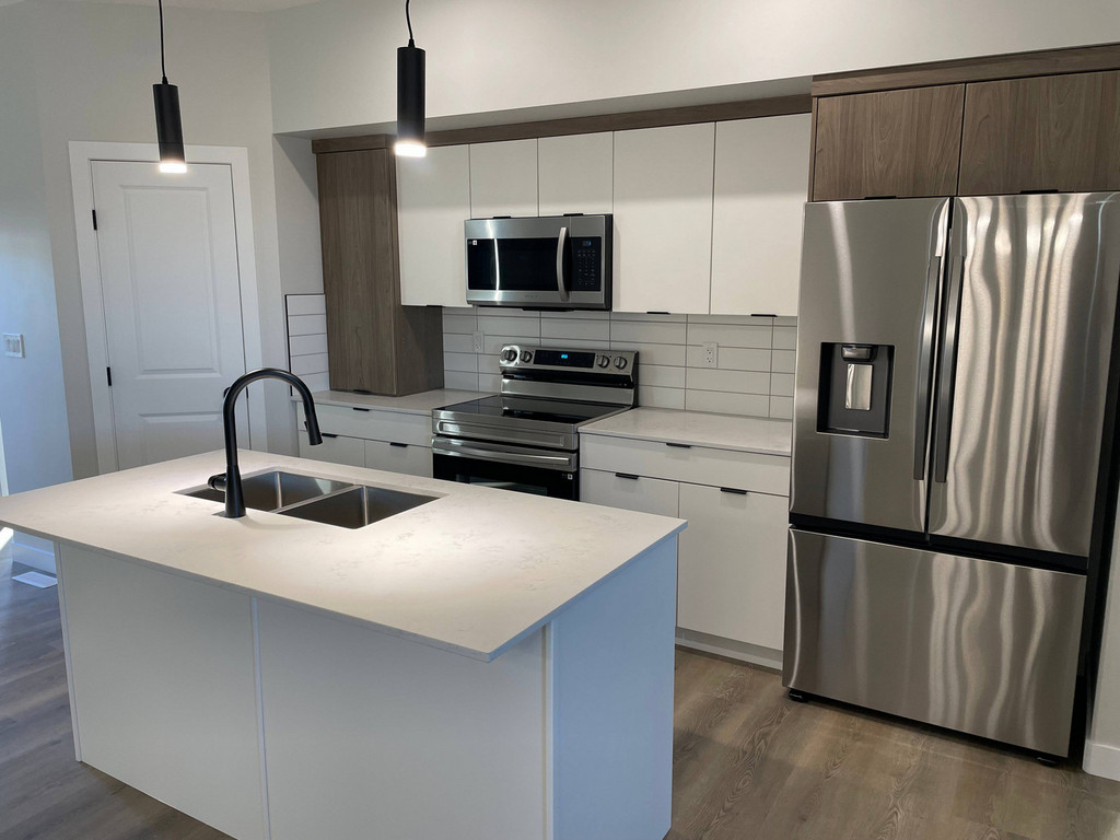 10309 128 Avenue - Upper Duplex