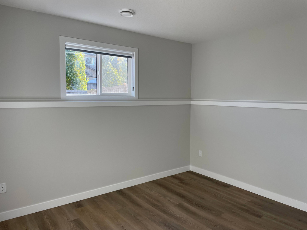 10309 128 Avenue - Lower Duplex