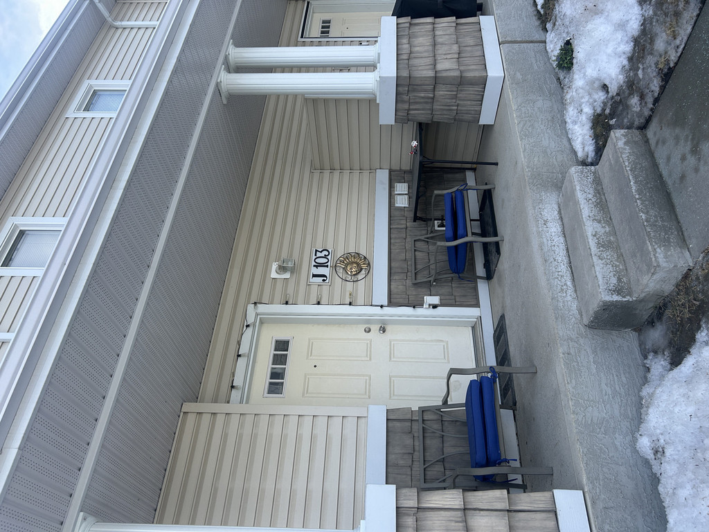 J103 8640 103 Avenue - The Village at Crystal Landing 