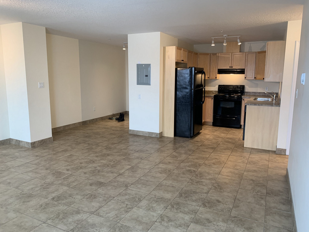 Cairn on the Boulevard - Affordable 3 Bedroom Suite 