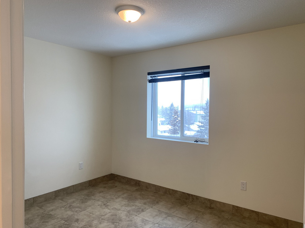 Cairn on the Boulevard - Affordable 3 Bedroom Suite 