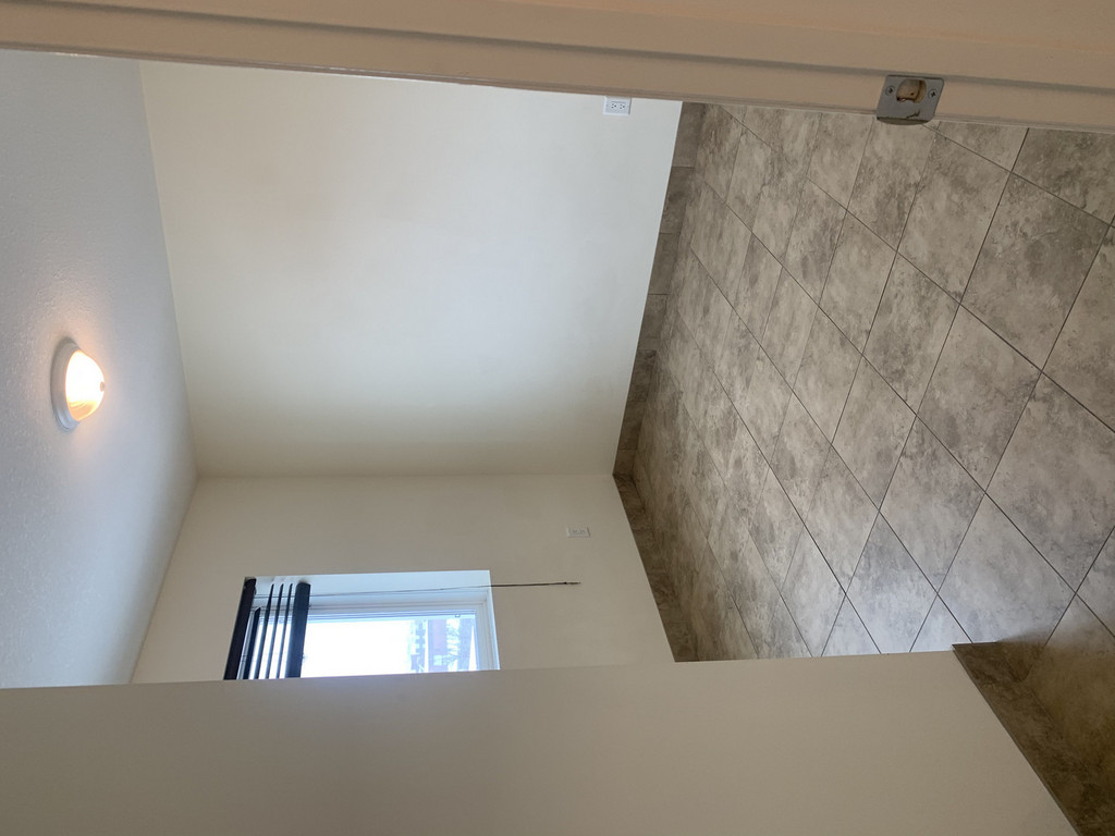 Cairn on the Boulevard - Affordable 3 Bedroom Suite 