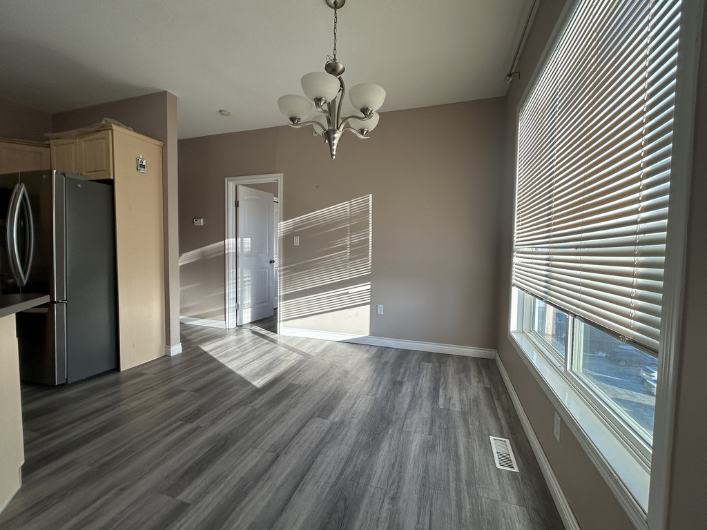 402 9225 Lakeland Drive 