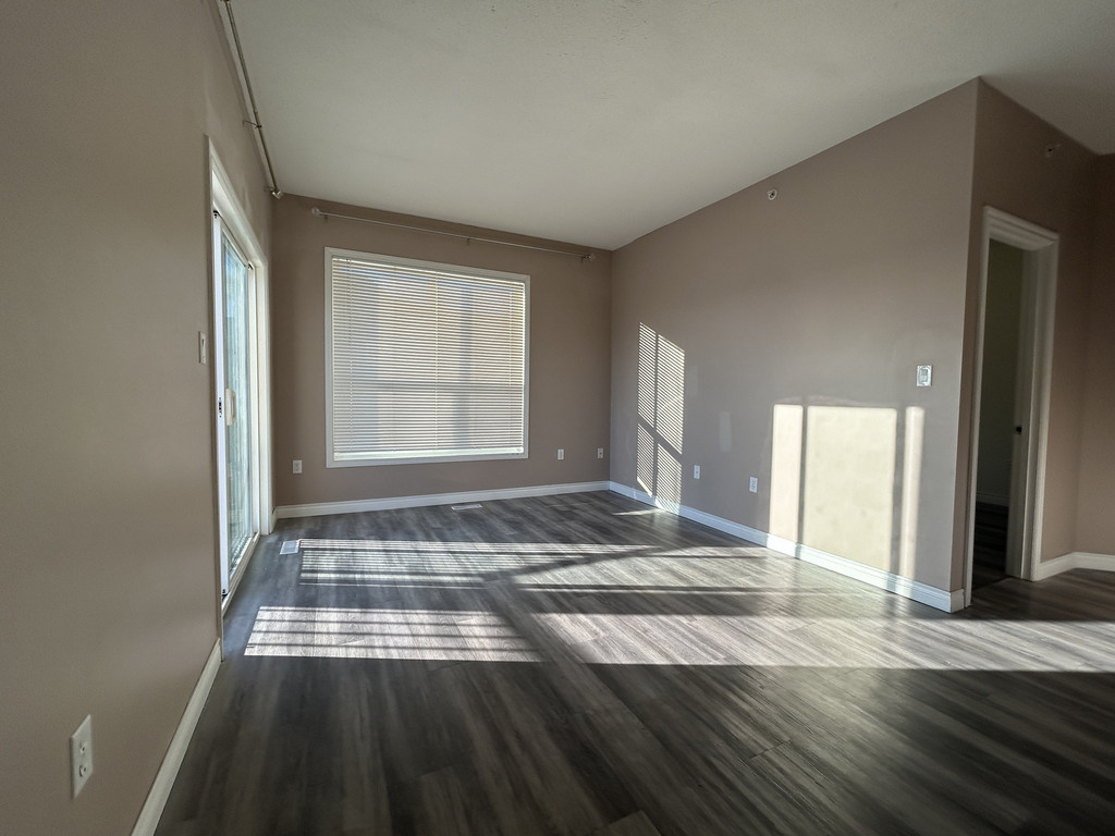 402 9225 Lakeland Drive 