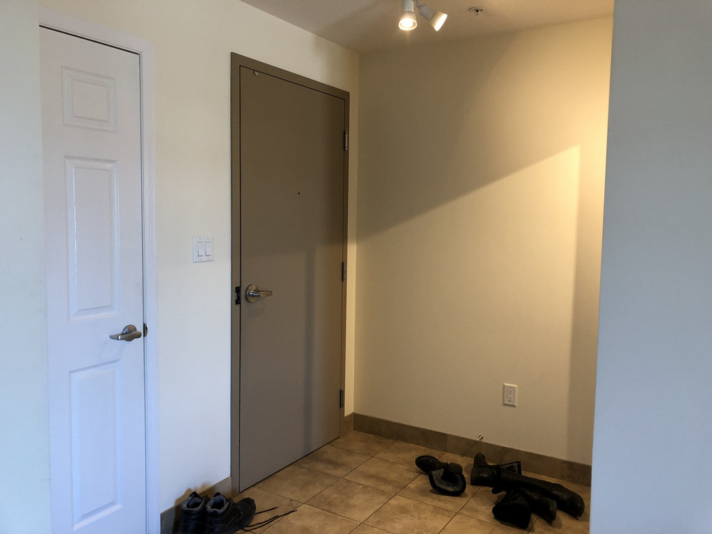 Cairn on the Boulevard - Affordable 3 Bedroom Suite 
