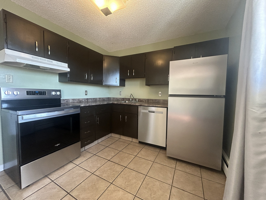 3203 Haywood Court - Single Occupant Only