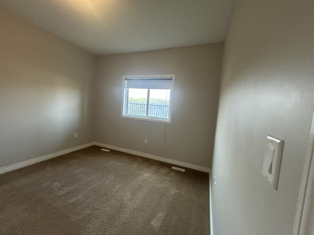 105 9229 Lakeland Drive 