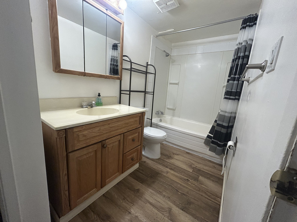 108 9260 108 Avenue - Mountview Manor 