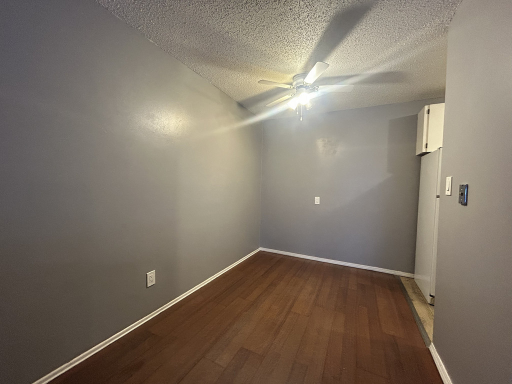 108 9260 108 Avenue - Mountview Manor 