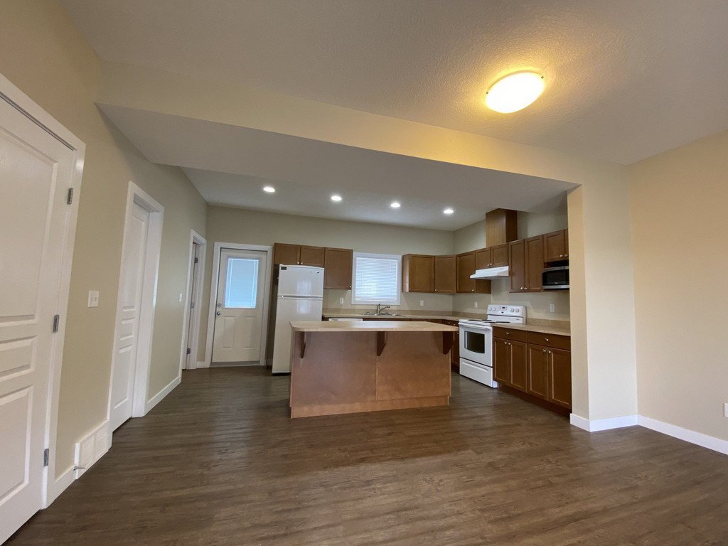 9201 92A Street - 3 Bedroom Townhouse 