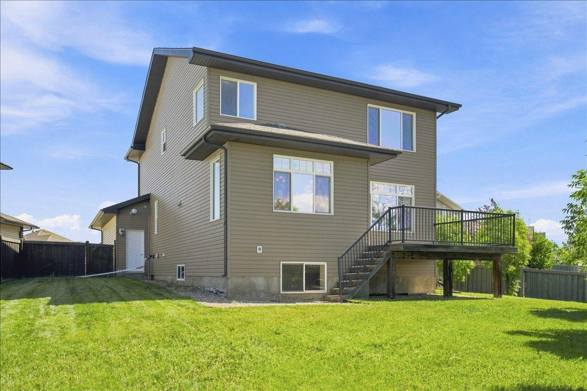 9335 Lakeshore Court
