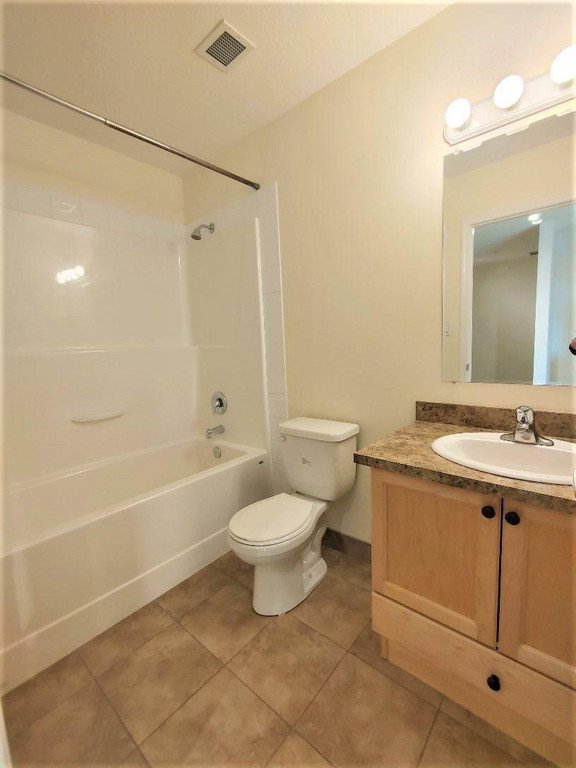 Cairn on the Boulevard - 2 Bedroom & 1 Bathroom