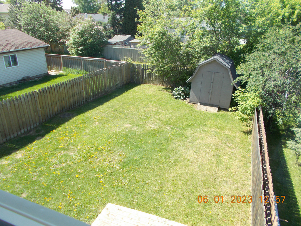 7718 94A Street - Duplex