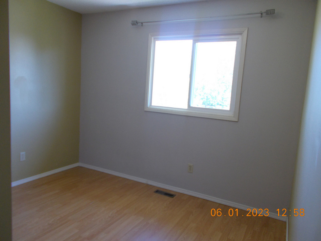 7718 94A Street - Duplex