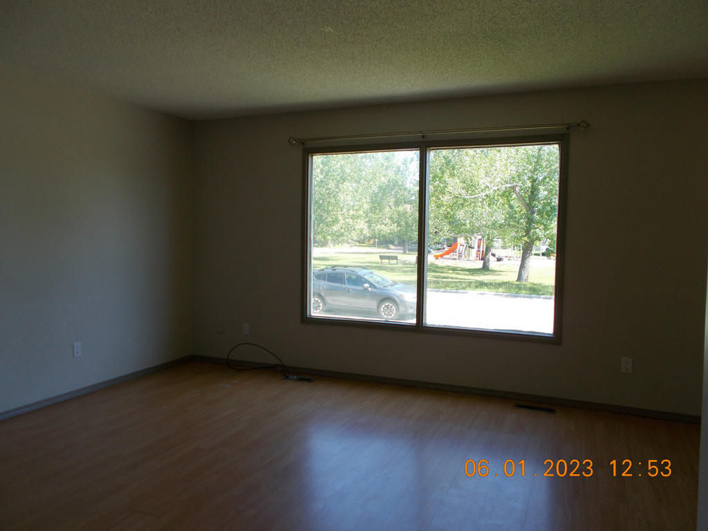 7718 94A Street - Duplex