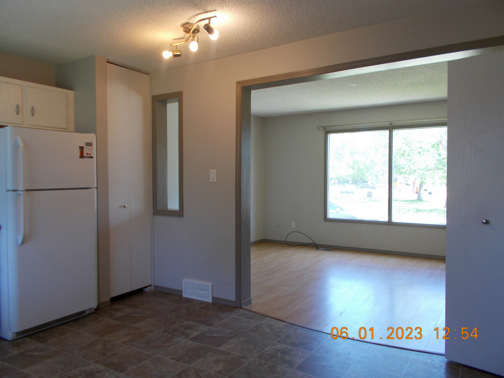 7718 94A Street - Duplex