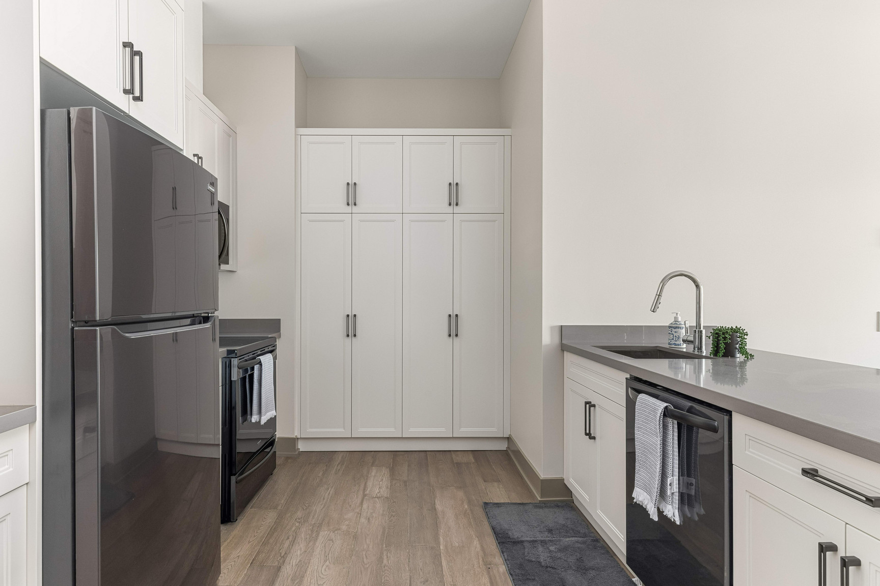 2274 Princess Street - Photo 36