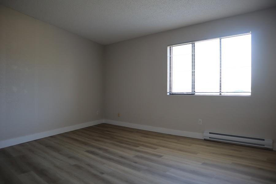 228th 11900  - Photo 30