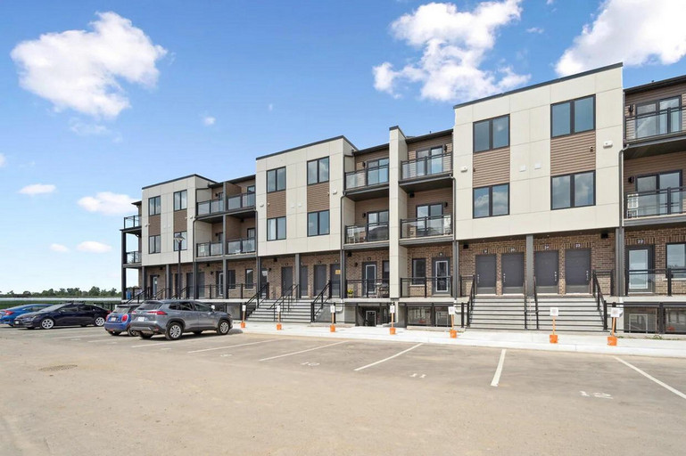 940 St. David St. N 45