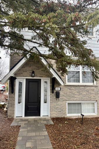 612 College Avenue West