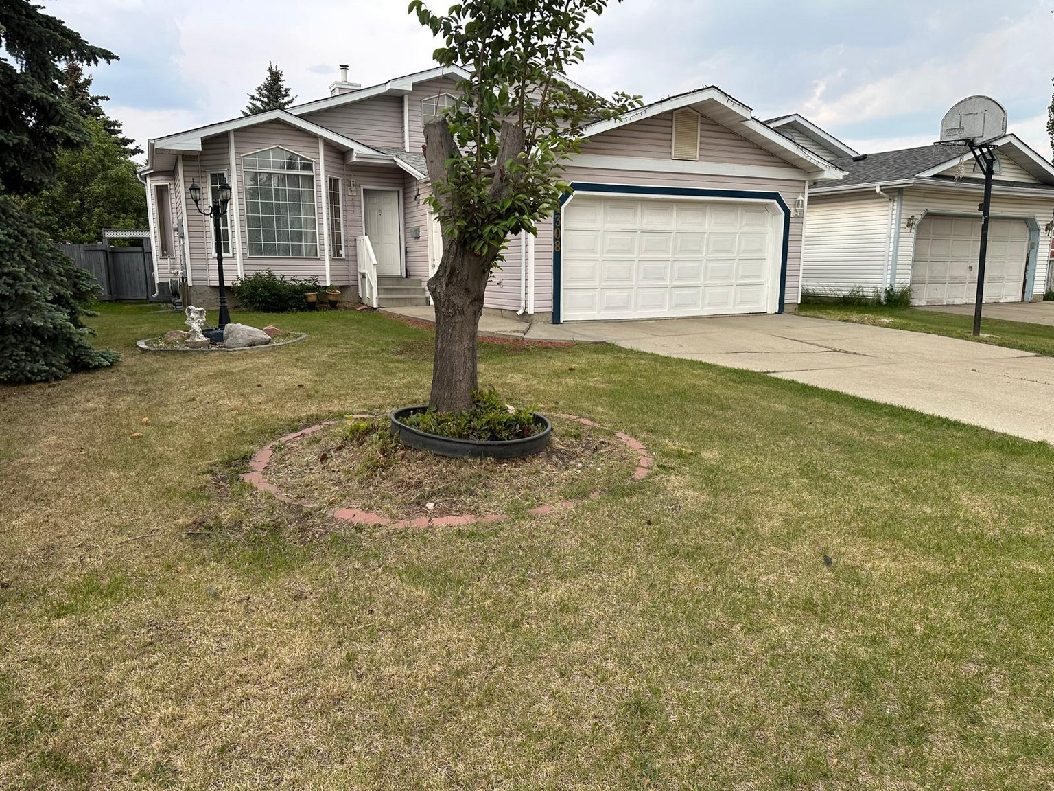 4308 12 Ave