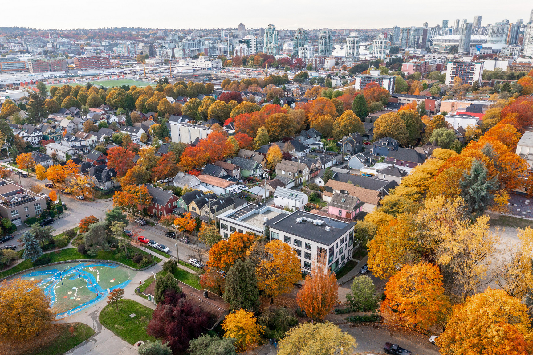 Acadia Apartments - Move in now and receive half a month's rent free!