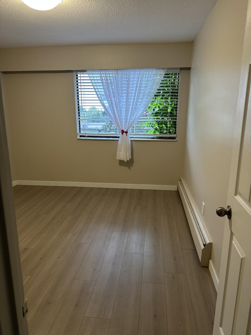 Sevilla Apartments - Photo 8
