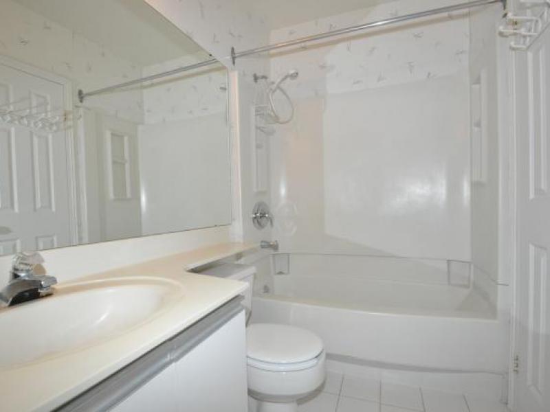 Dundas Street W & Mavis Road - Photo 8