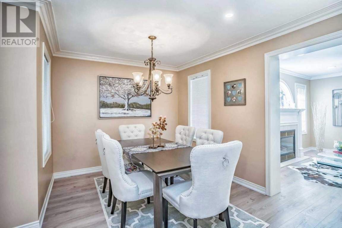 14 Strathroy Crescent