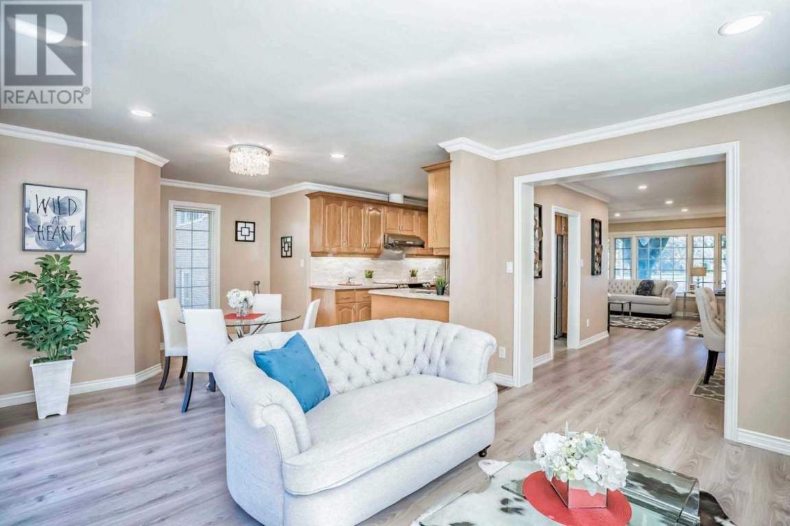 14 Strathroy Crescent