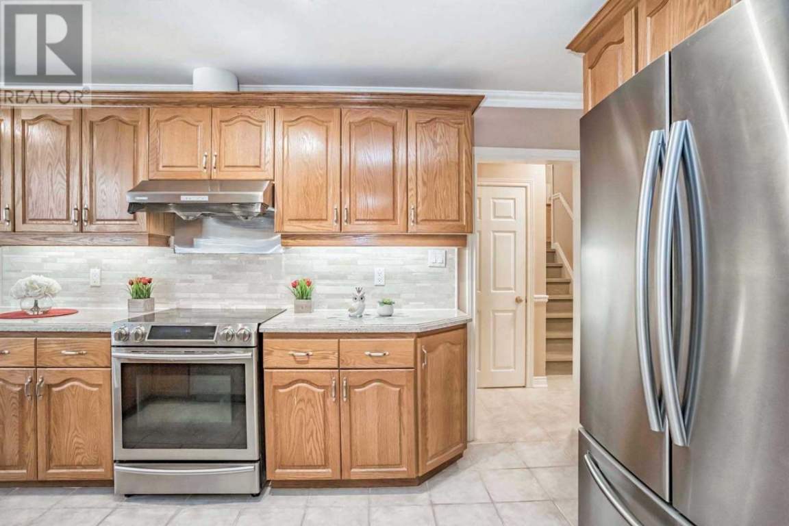 14 Strathroy Crescent