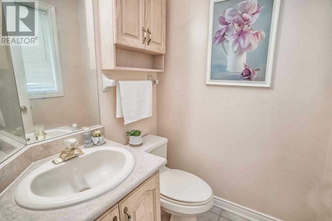 14 Strathroy Crescent