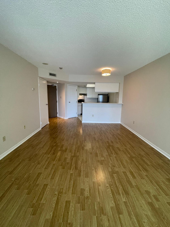 1001 Bay Street