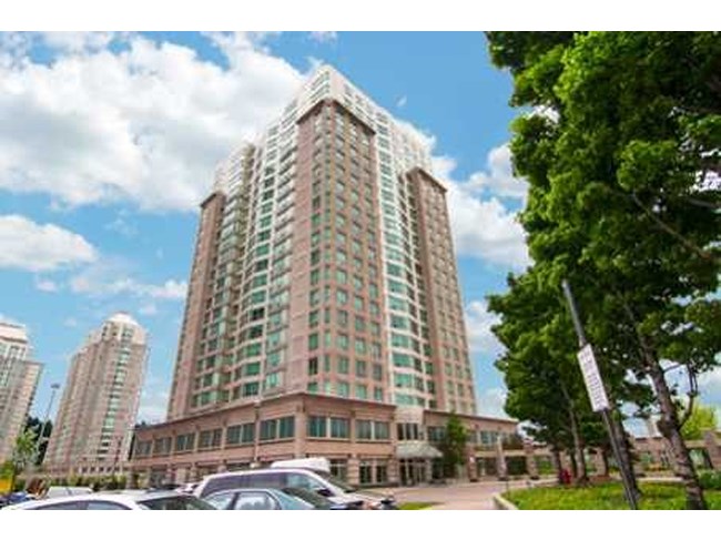 8 Lee Centre Drive, Toronto, ON M1H 3H8 — photo 1