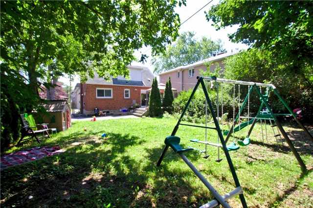72 Hounslow Avenue, Toronto, ON M2N2A8 — photo 2